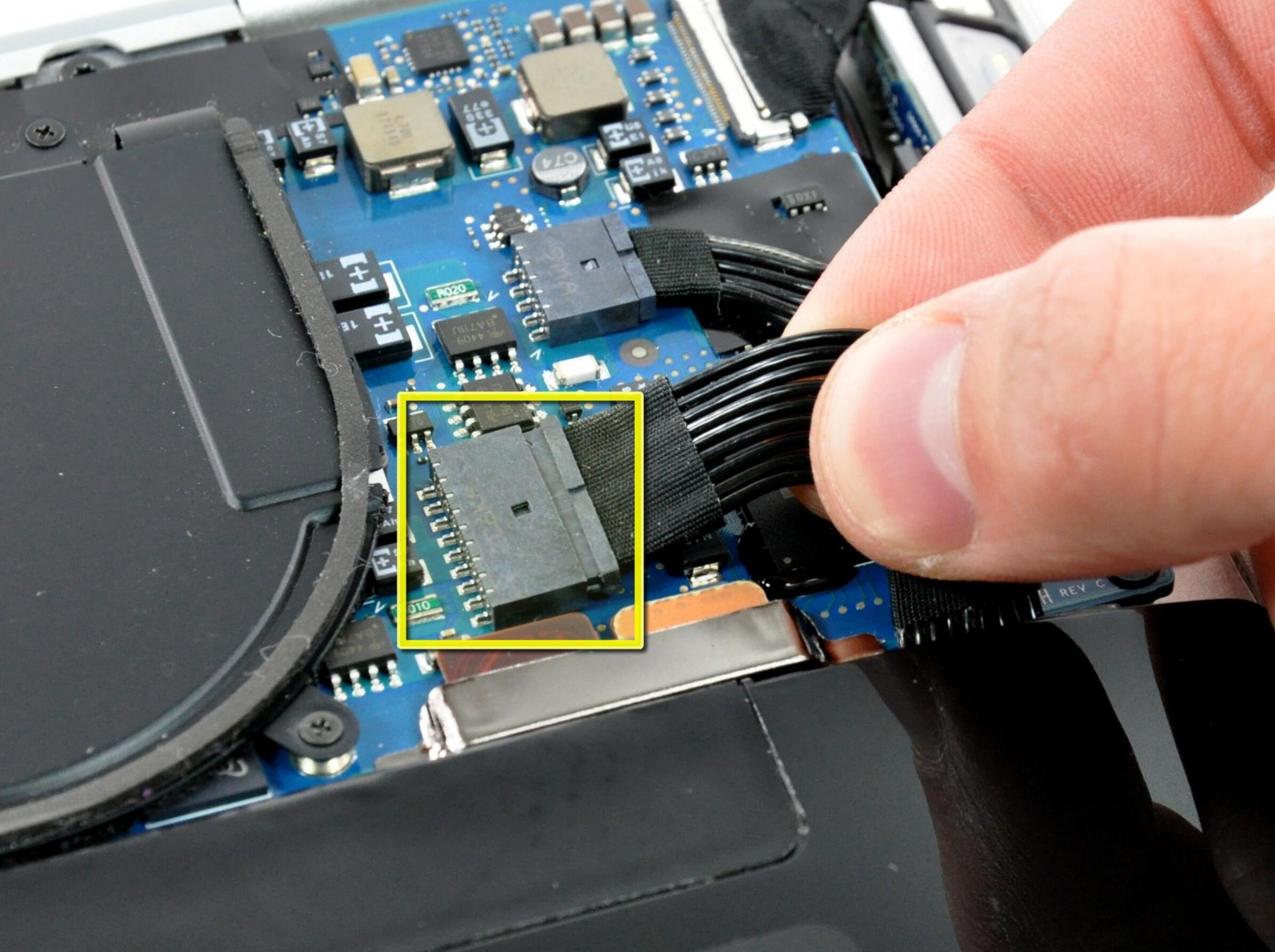 Apple A1245 Battery Replacement Guide
