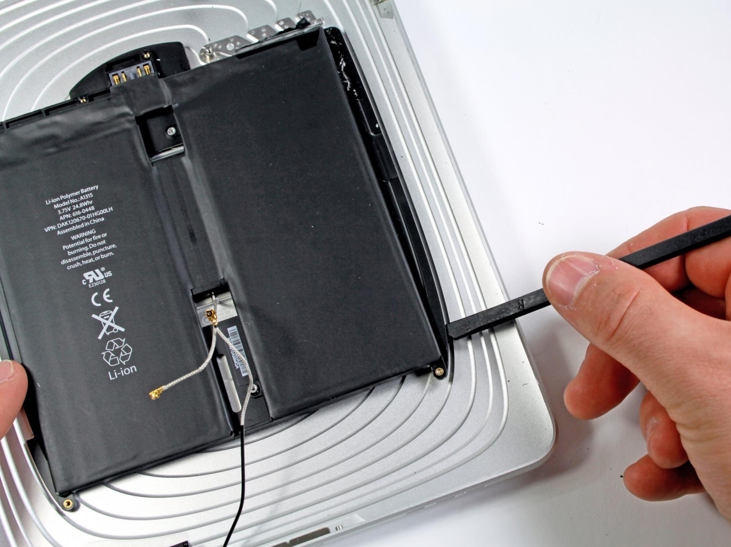 Apple A1315 Battery Replacement Guide