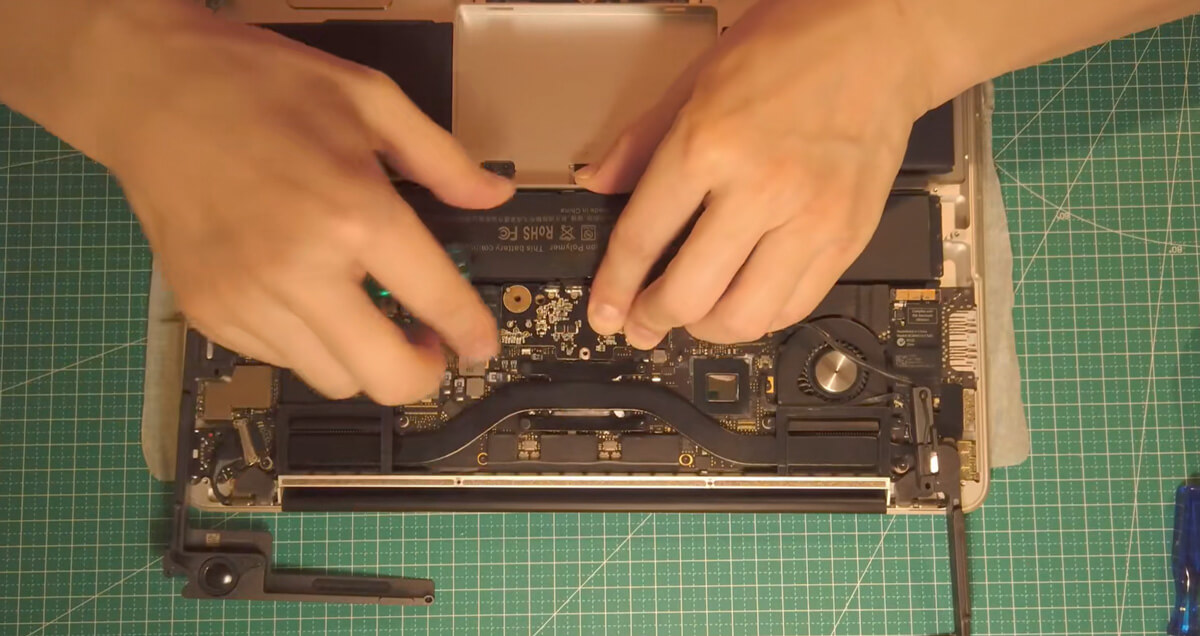 Apple A1437 Battery Replacement Guide