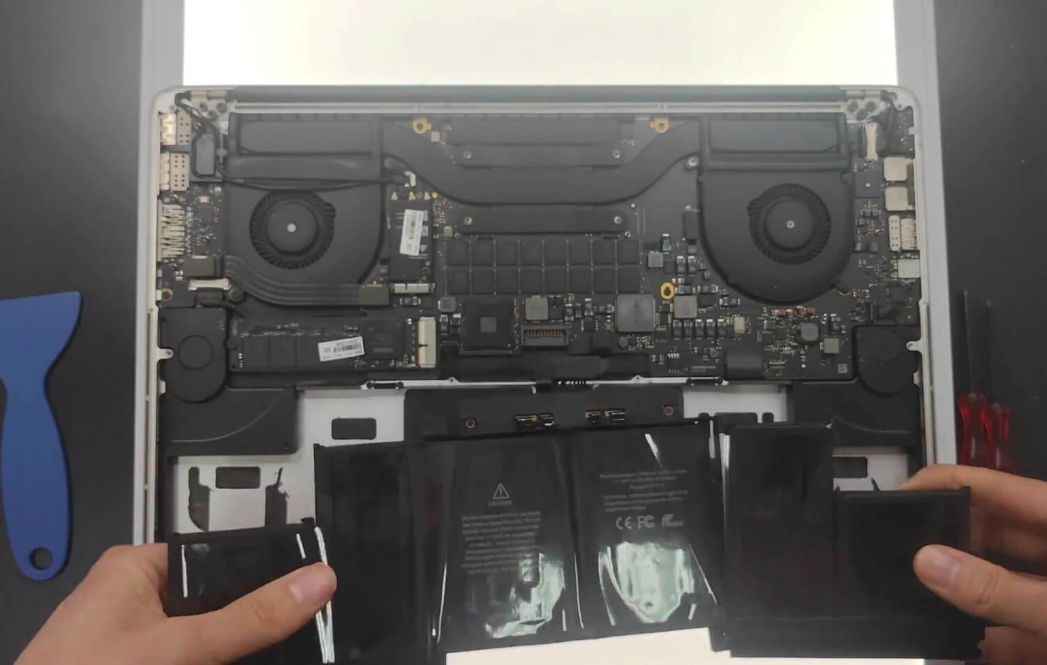 Apple A1494 Battery Replacement Guide