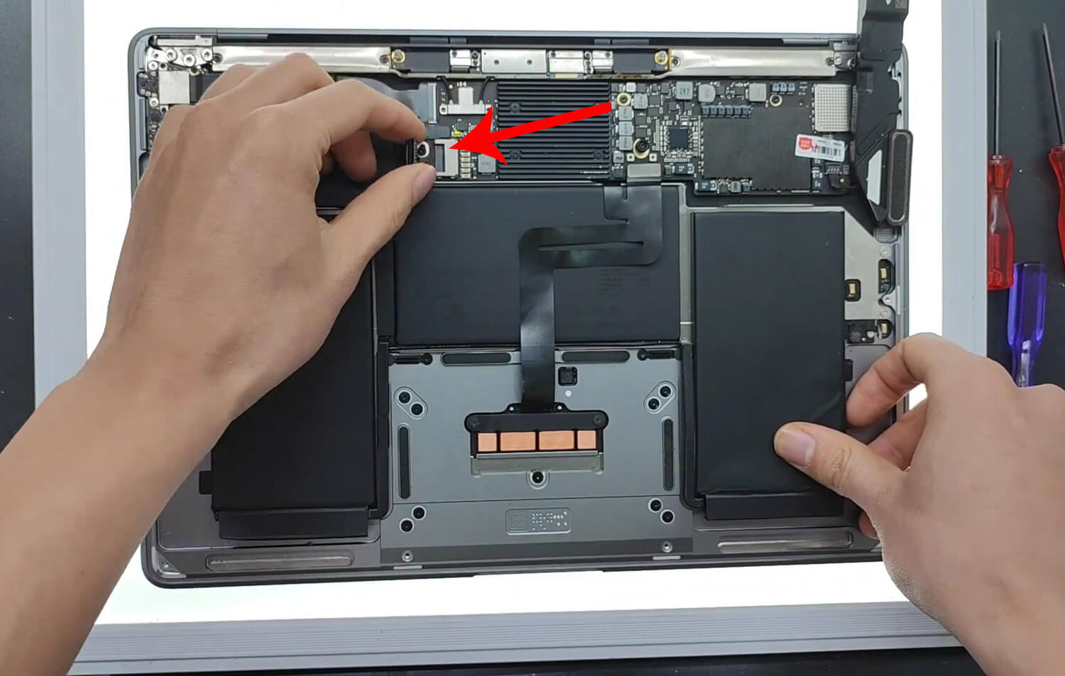 Apple A1965 Battery Replacement Guide