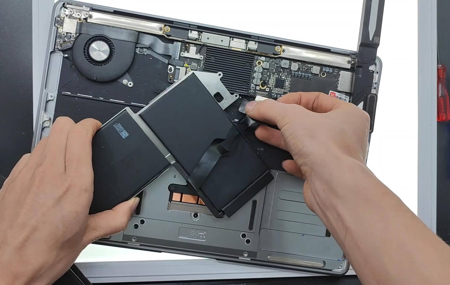 Apple A1965 Battery Replacement Guide