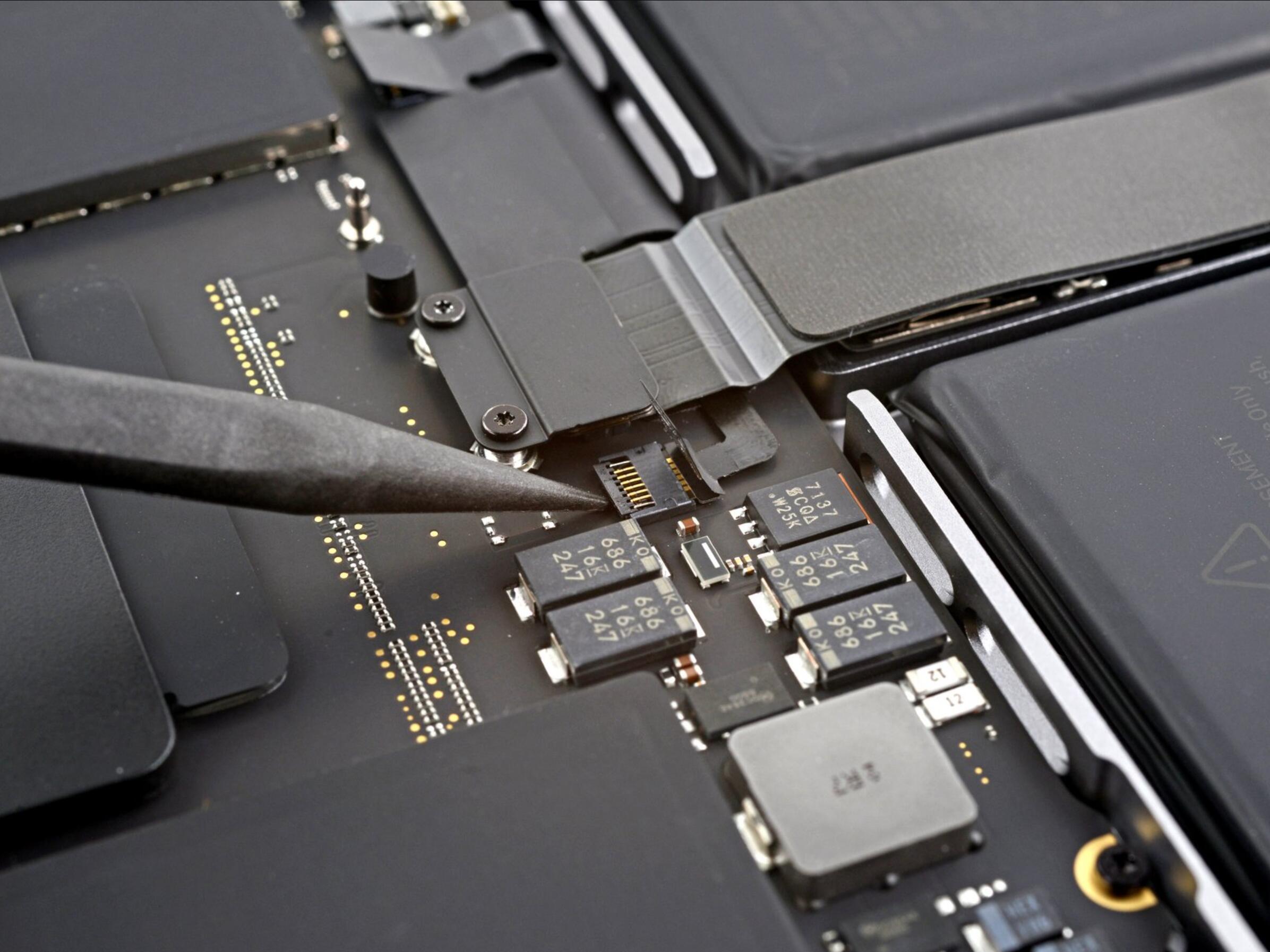 Apple A2519 Battery Replacement Guide