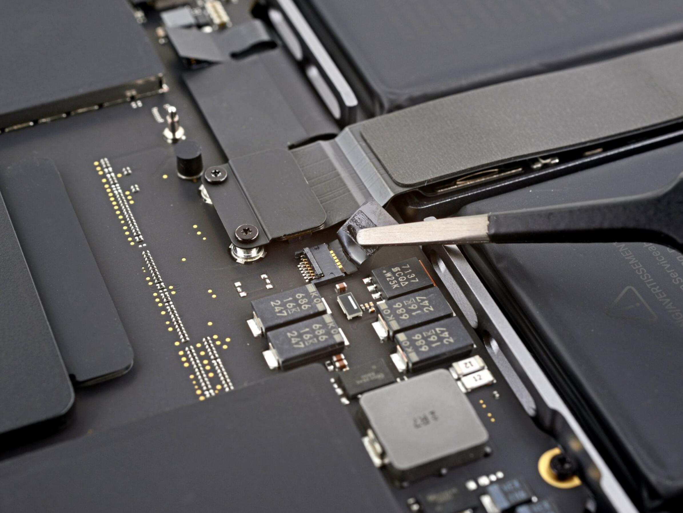 Apple A2519 Battery Replacement Guide
