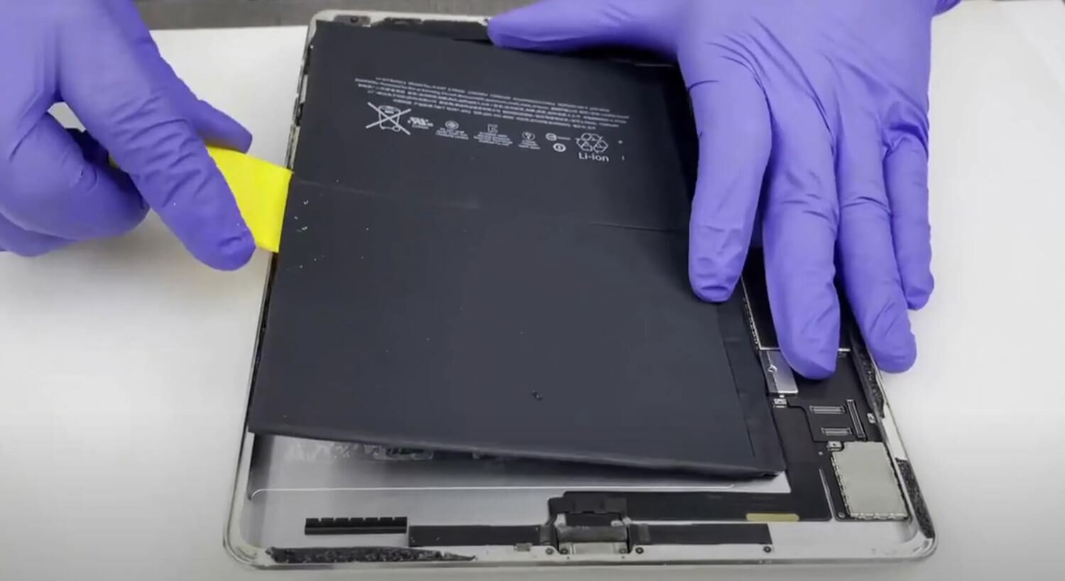 Apple IPAD 6 Battery Replacement Guide