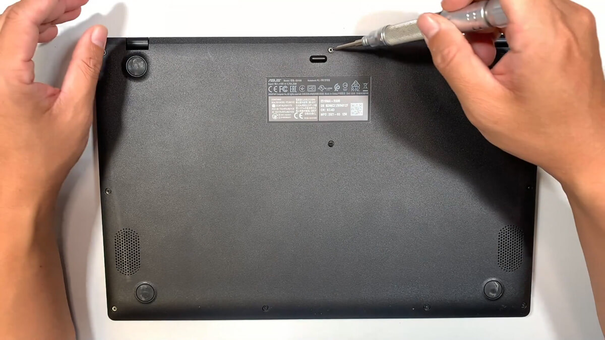 Asus E510M / C31N1912 / B31N1912 Battery Removal Tutorial