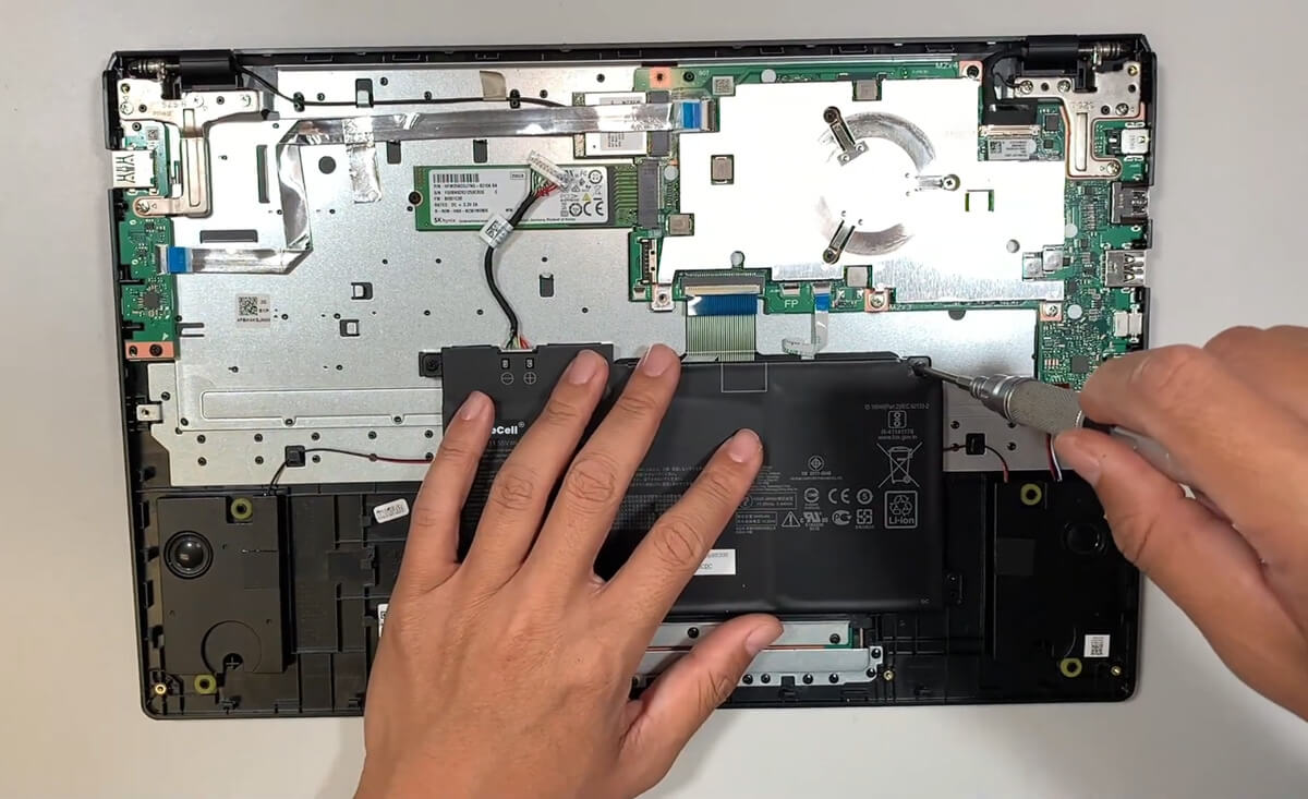 Asus E510M / C31N1912 / B31N1912 Battery Removal Tutorial
