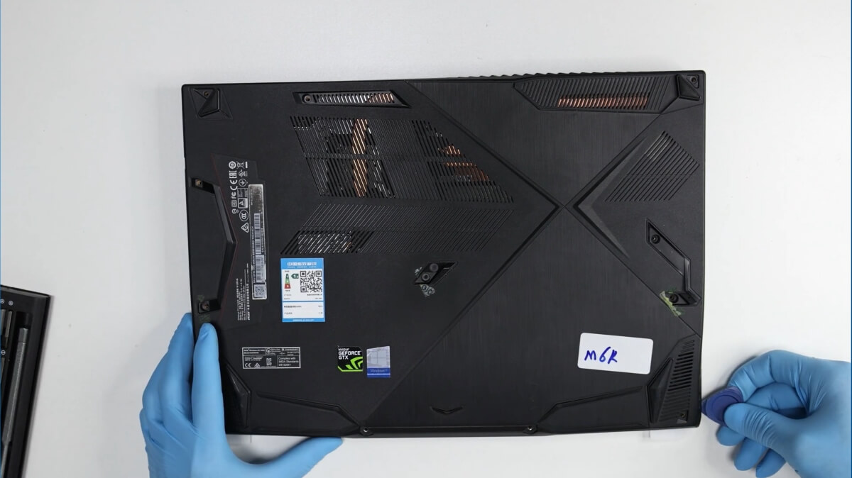 Battery Removal Tutorial For MSI BTY-M6K / GF63 THIN 9SC / MS-16W1 / GF65 THIN 9SEXR
