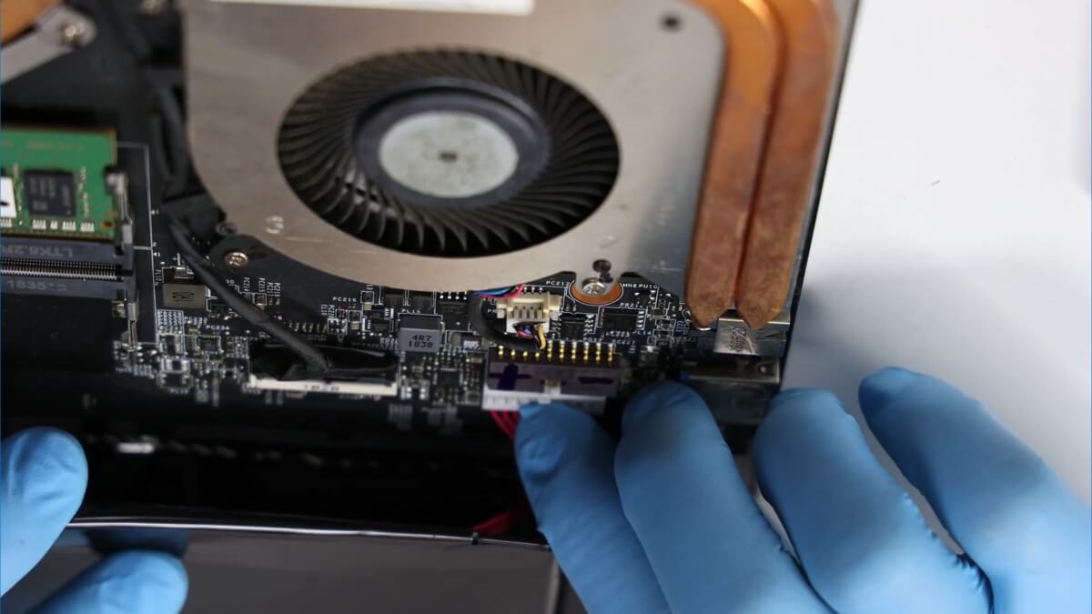 Battery Removal Tutorial For MSI BTY-M6K / GF63 THIN 9SC / MS-16W1 / GF65 THIN 9SEXR